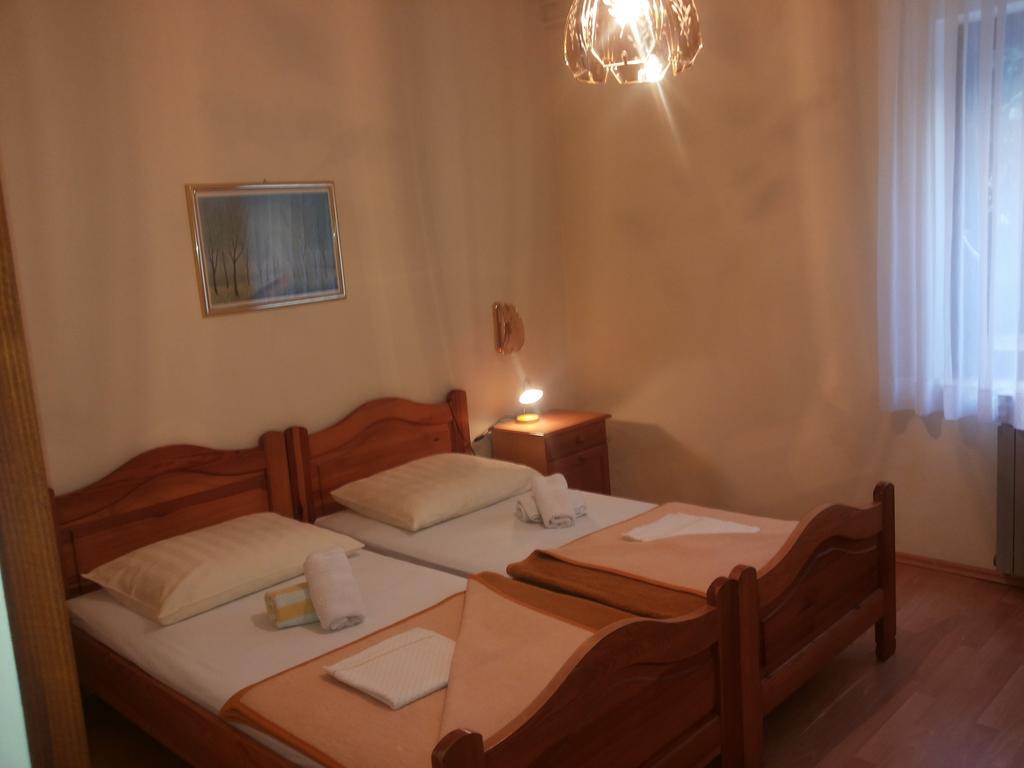 Bed & Breakfast Banjole Zimmer foto